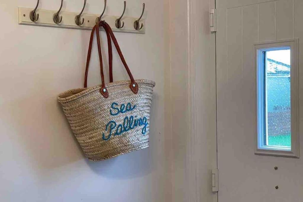 فيلا Coastal Terrace Dogs Welcome Optional Hot Tub Sea Palling المظهر الخارجي الصورة