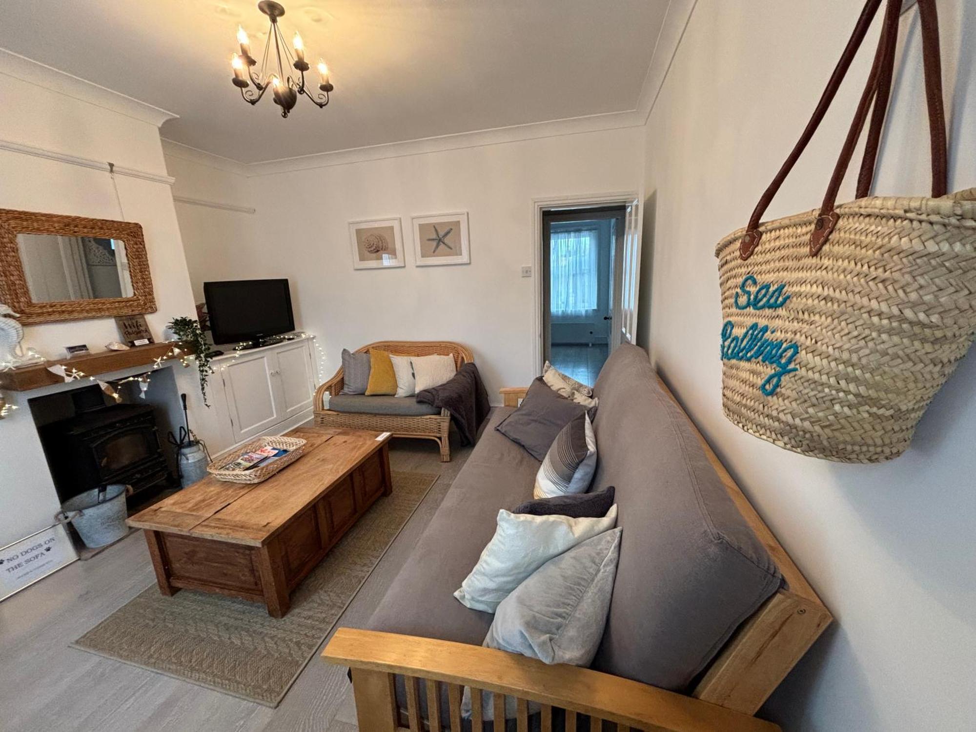 فيلا Coastal Terrace Dogs Welcome Optional Hot Tub Sea Palling المظهر الخارجي الصورة